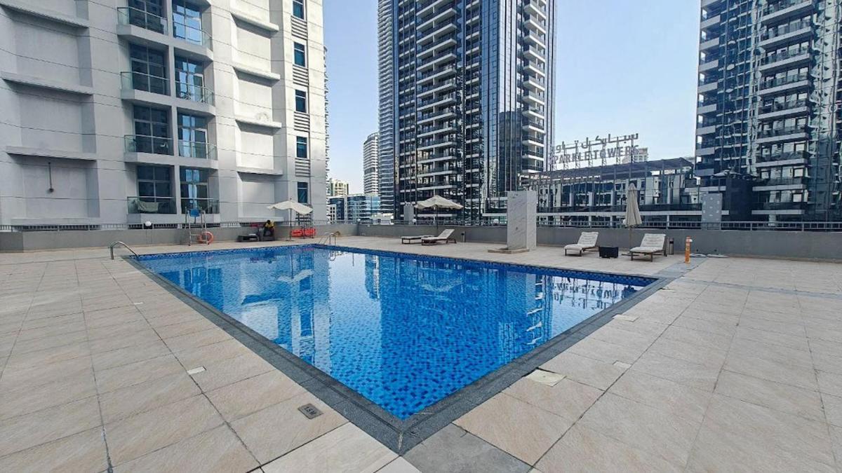 Wonderful 3-Bedroom With Marina Wharf Views In Dubai Marina Luaran gambar