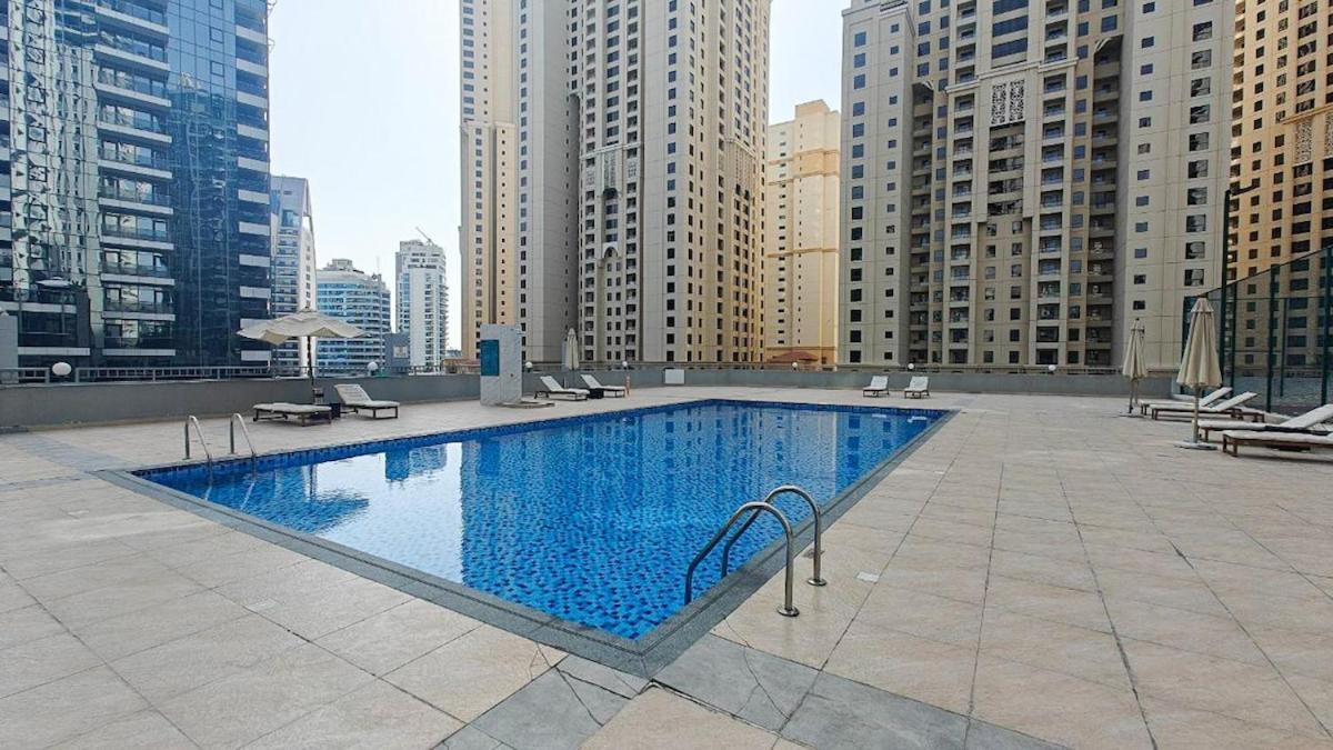 Wonderful 3-Bedroom With Marina Wharf Views In Dubai Marina Luaran gambar