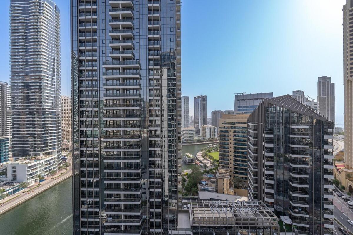 Wonderful 3-Bedroom With Marina Wharf Views In Dubai Marina Luaran gambar